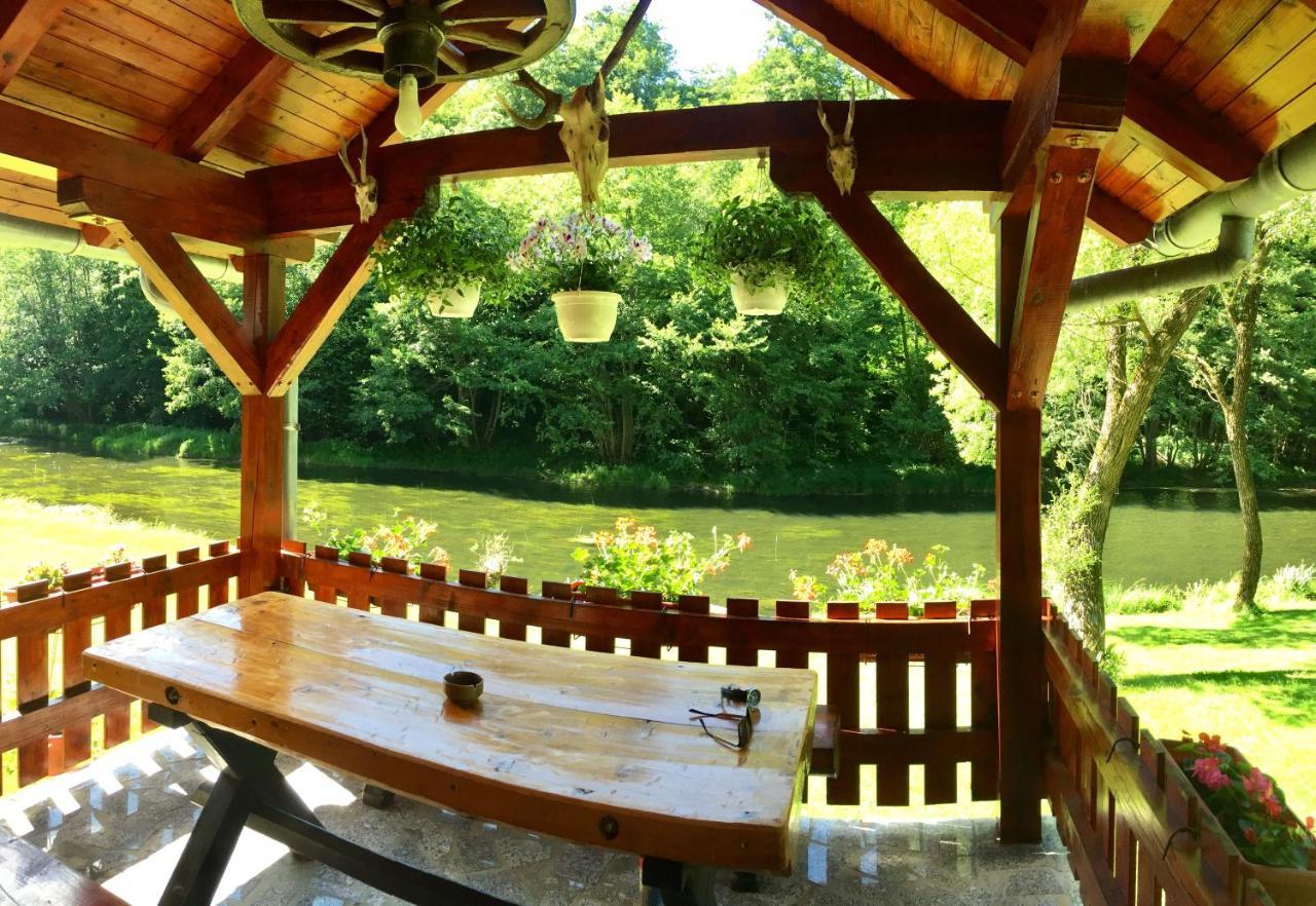 Holiday Home Radocaj Slunj Luaran gambar